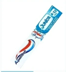 zubná pasta Aquafresh Junior, určená pre deti vo veku 6-12 rokov.